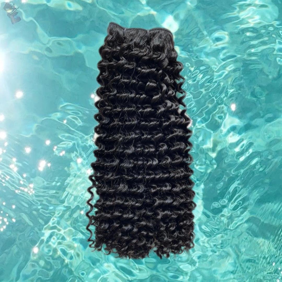 Kinky Curl (preorder)